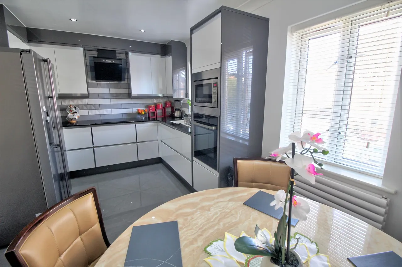 Avenue Lane, Eastbourne, BN21, photo 4