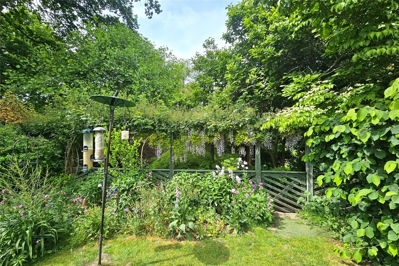 Chapel Gardens, Lindford, GU35, photo 30