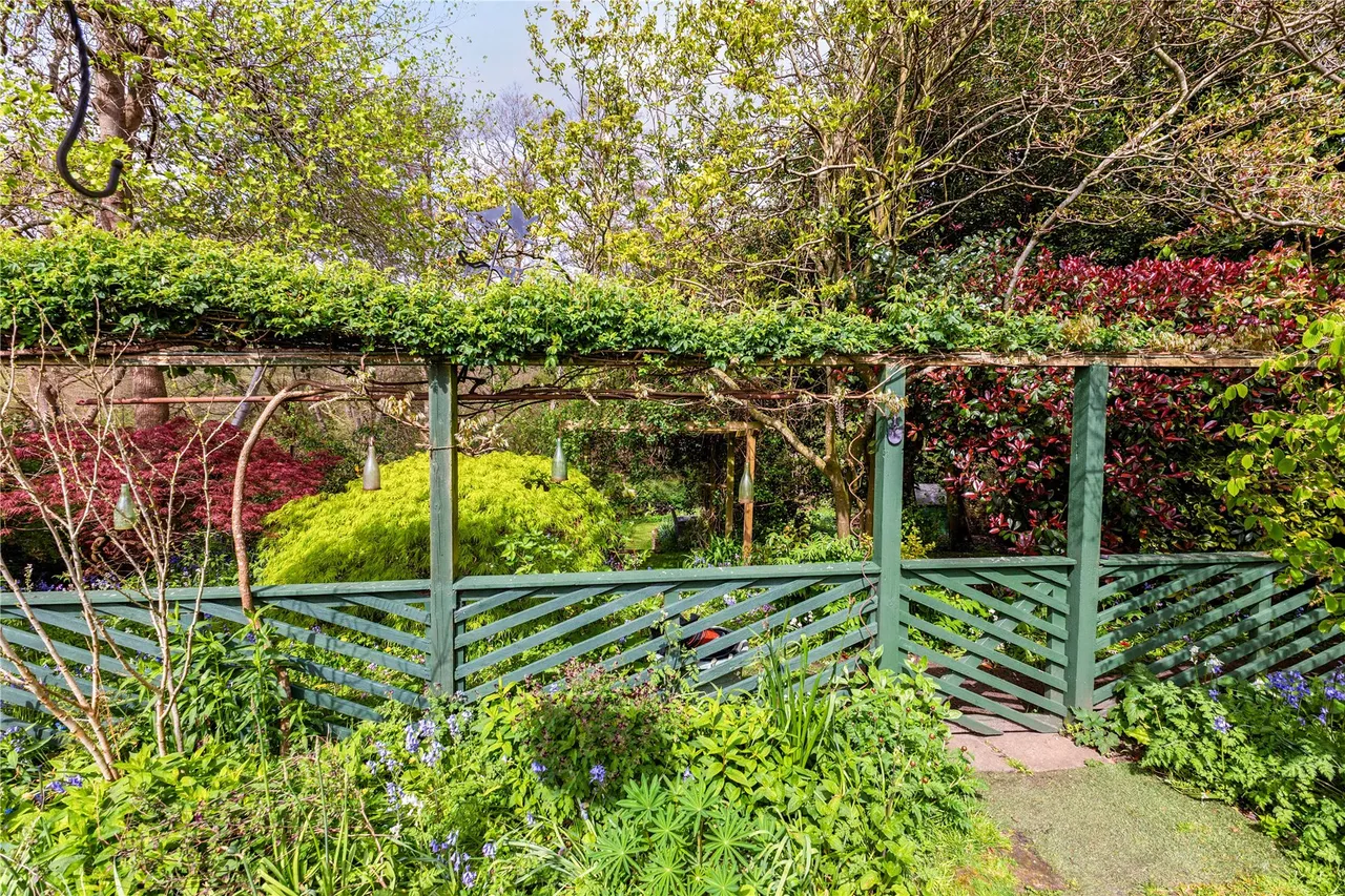 Chapel Gardens, Lindford, GU35, photo 11