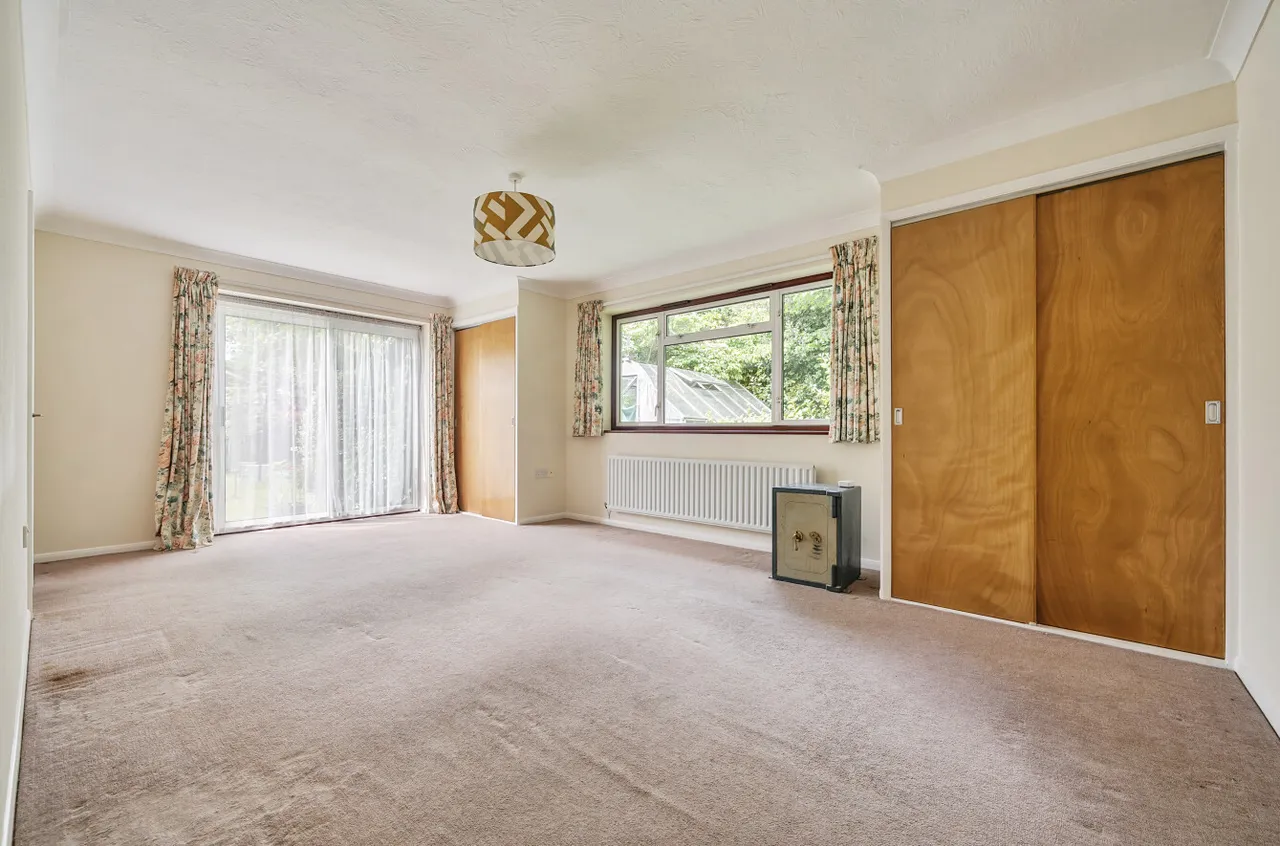 Chapel Gardens, Lindford, GU35, photo 20
