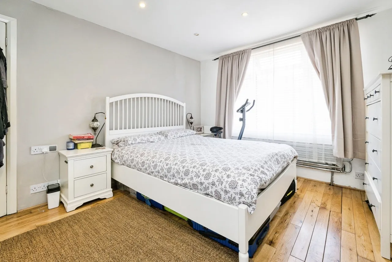 Ballards Road, DAGENHAM, Essex, RM10, photo 4