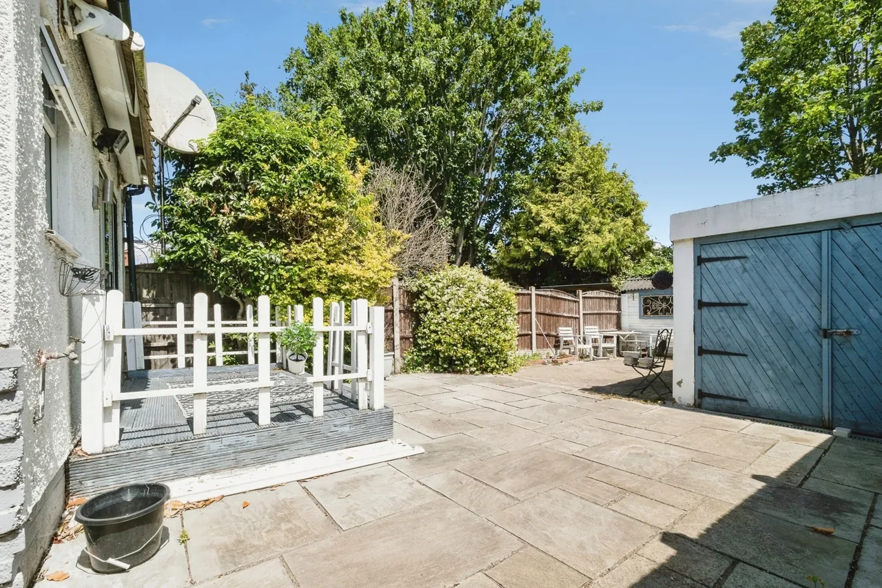 Ballards Road, DAGENHAM, Essex, RM10, photo 14