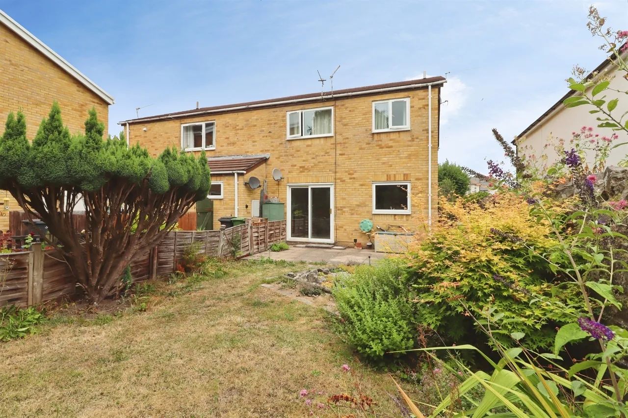 St. Francis Court Cardiff, CF14, photo 12