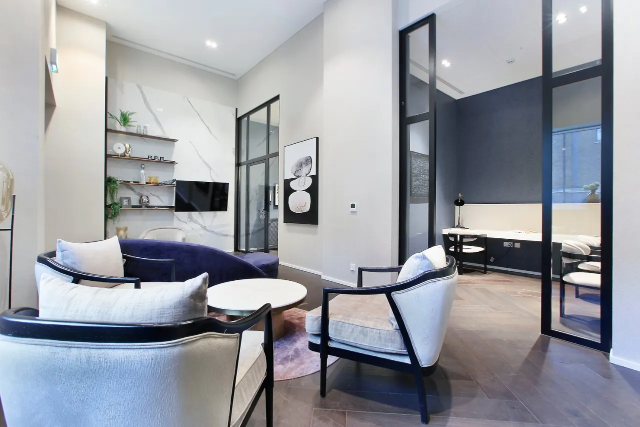 York Place, London, SW11, photo 10