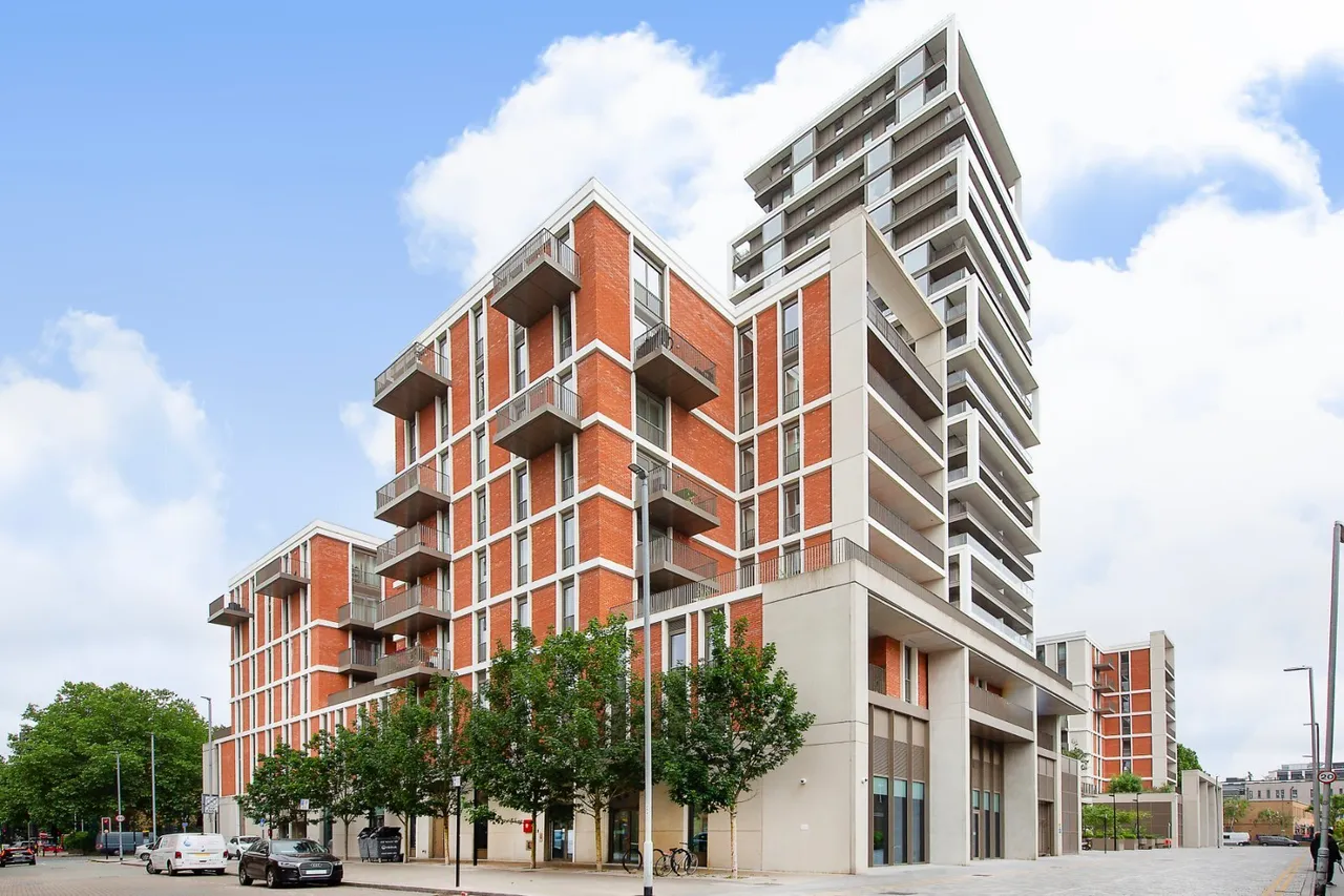 York Place, London, SW11, photo 9