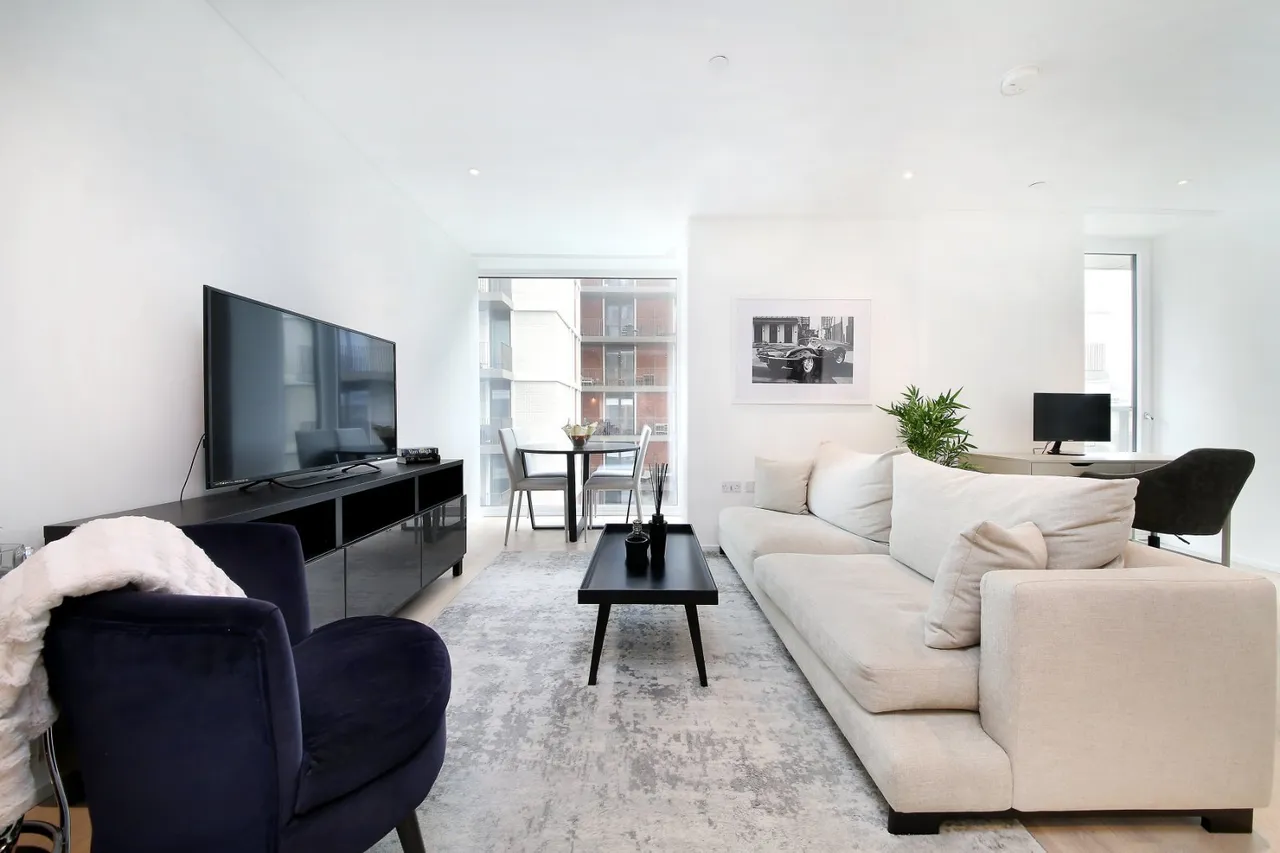 York Place, London, SW11, photo 12