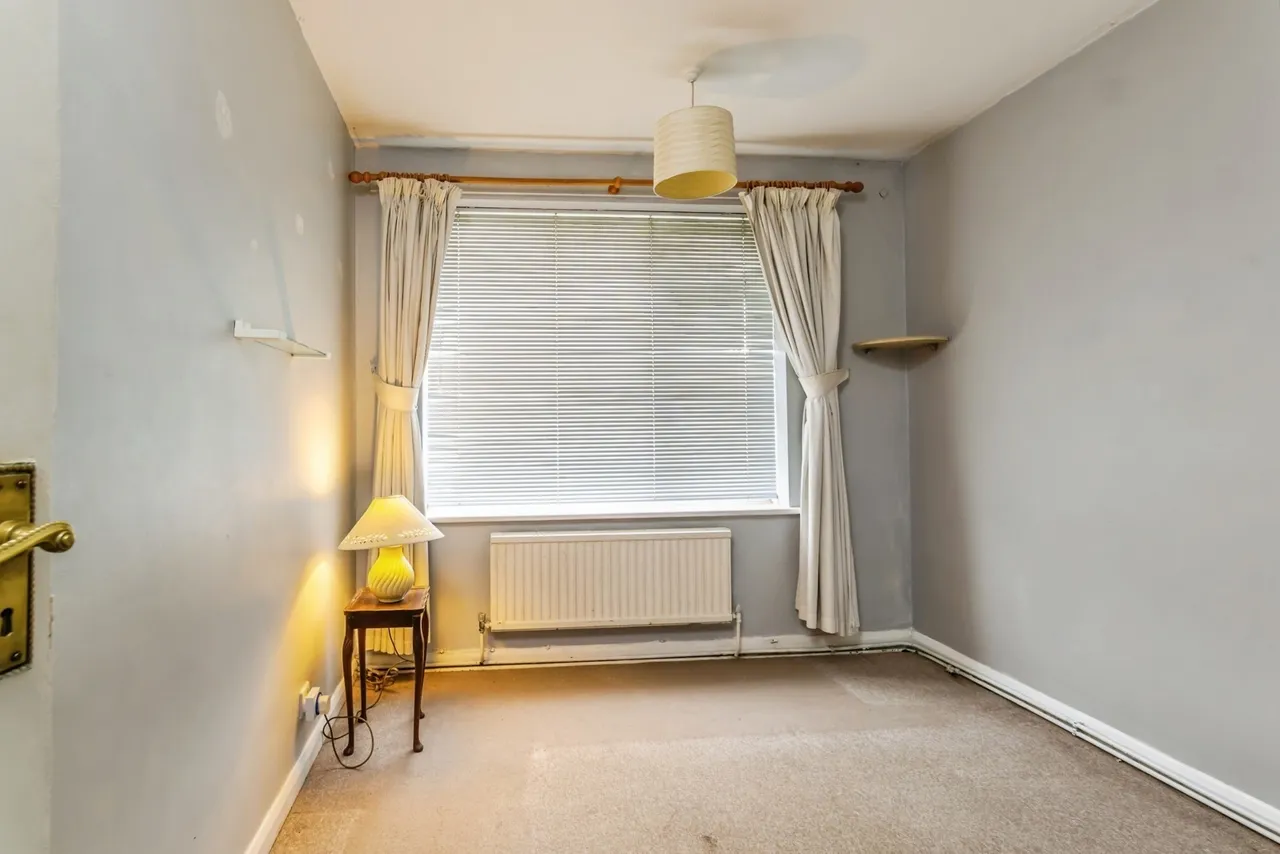 Liskeard Lodge, Tupwood Lane, Caterham, Surrey, CR3, photo 14
