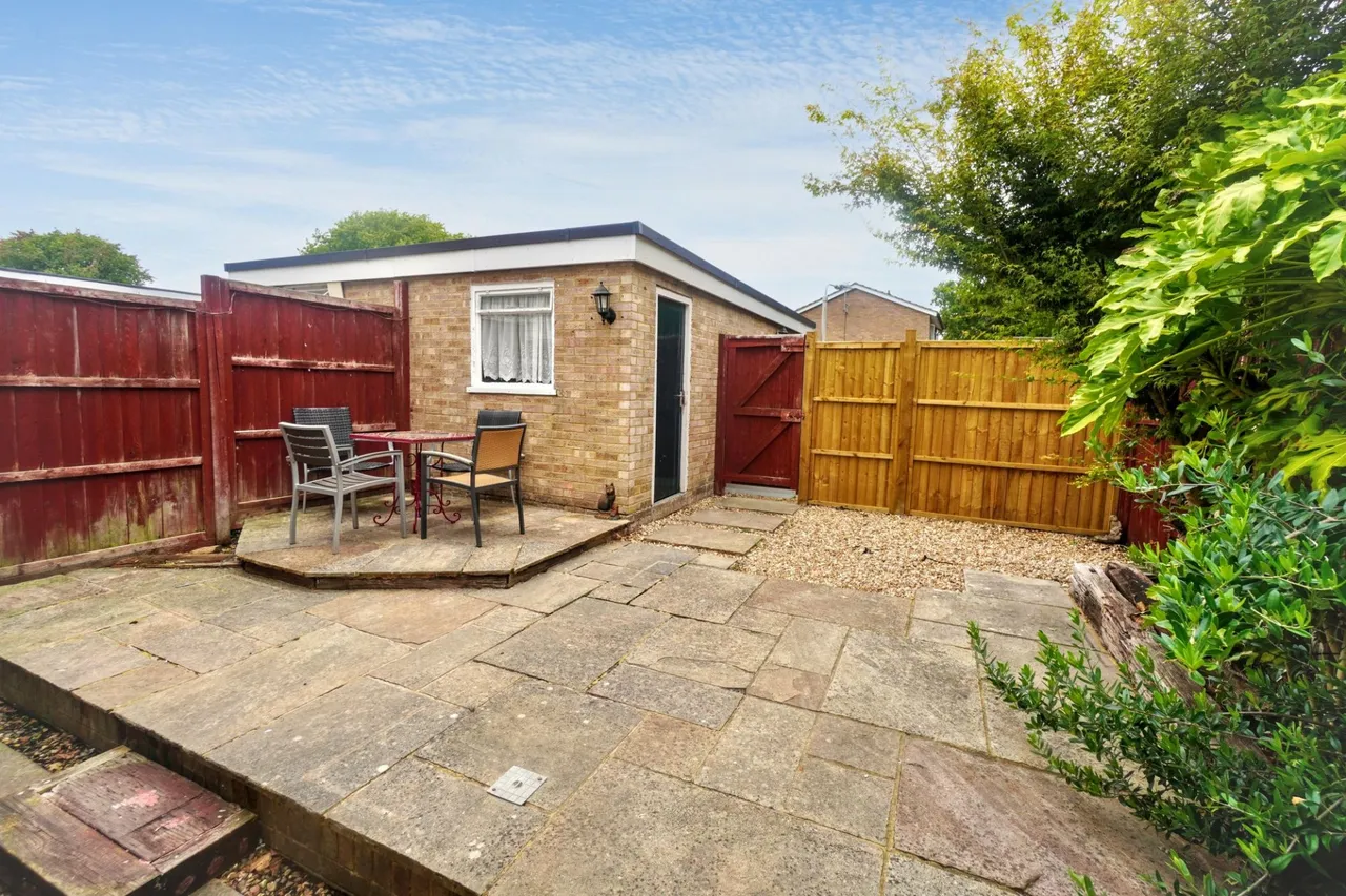Hithercroft Road, High Wycombe, HP13, photo 14