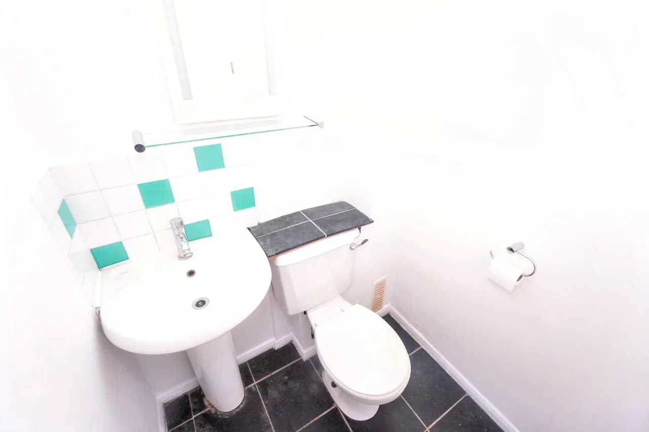 Hithercroft Road, High Wycombe, HP13, photo 7