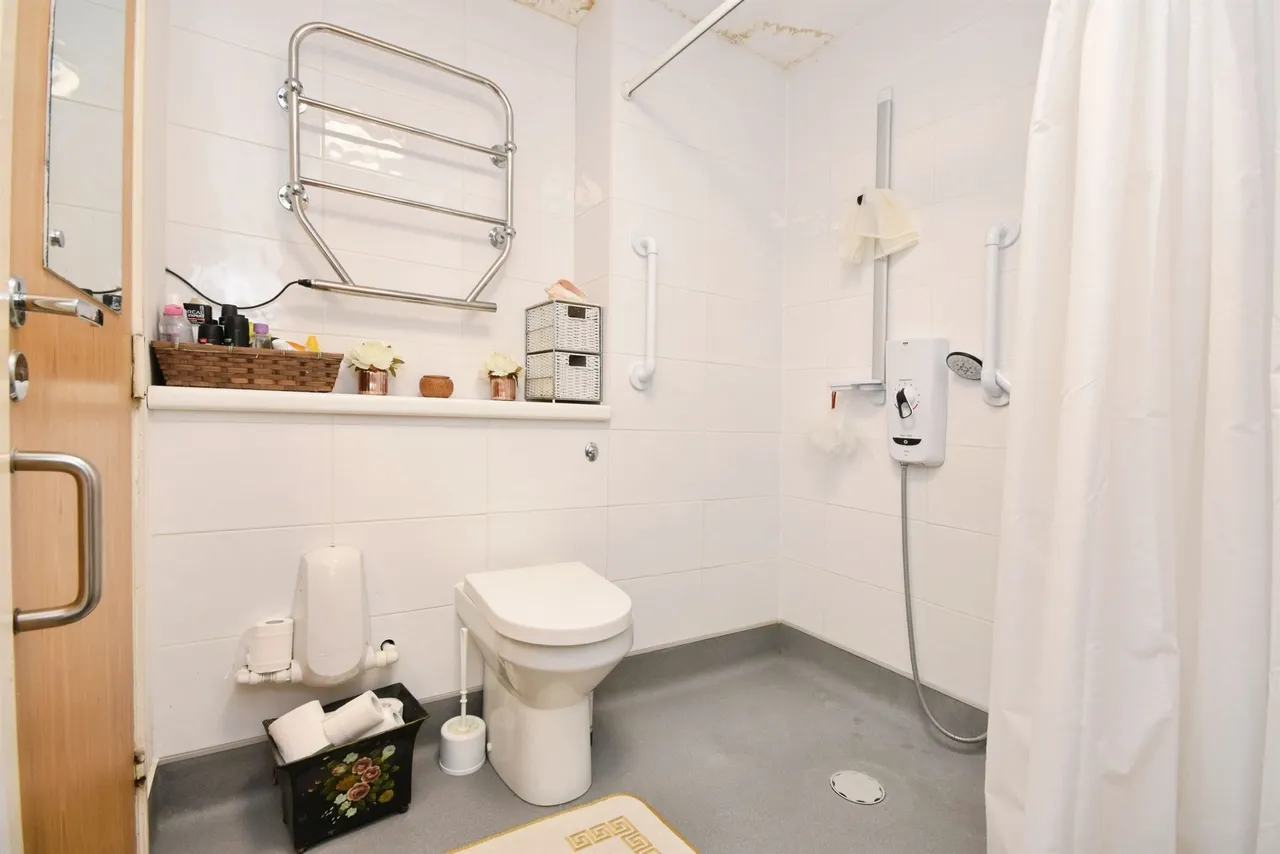 Bradwell Green, Hutton, CM13, photo 9