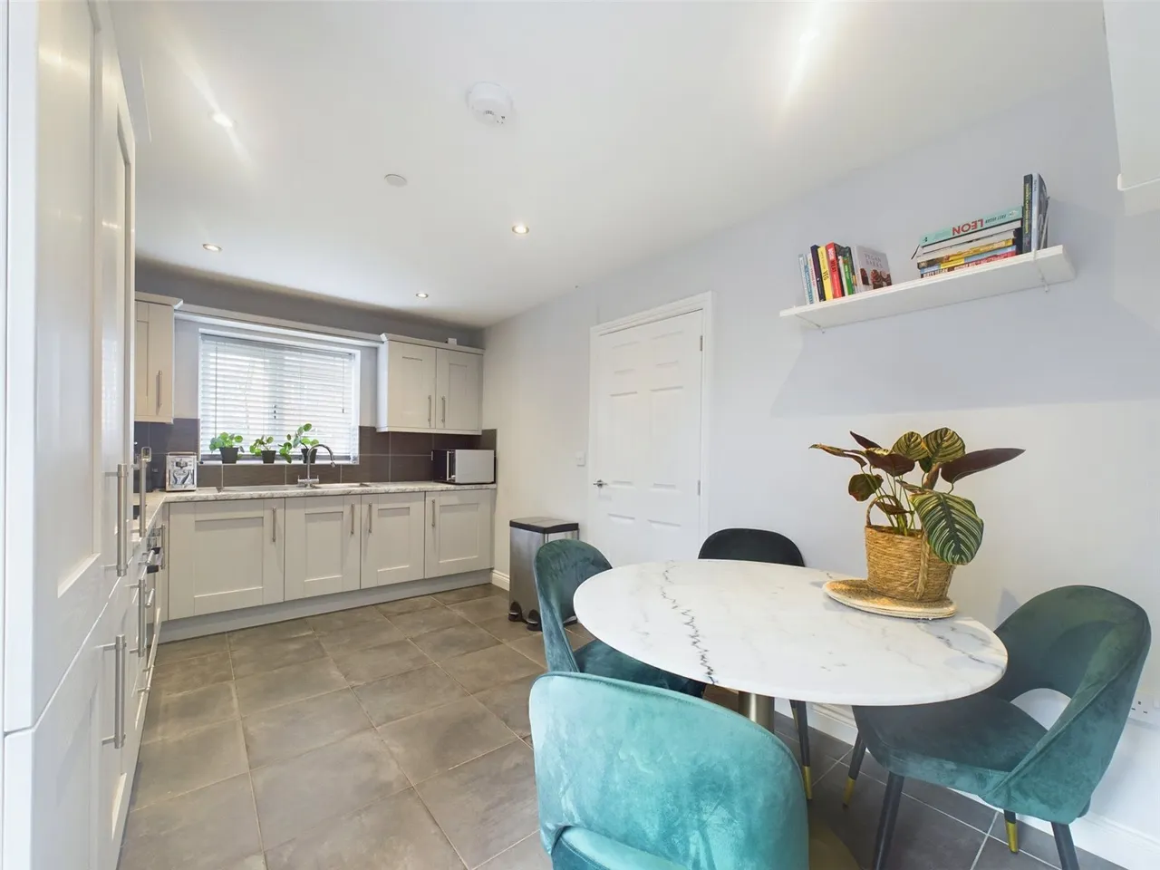 The Yews, Saltney Ferry, Chester, Flintshire, CH4 0BX, photo 3
