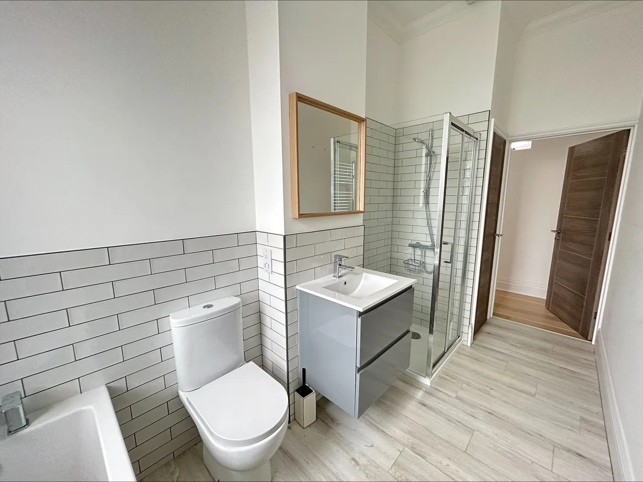 Massandra Court, DT4, photo 6