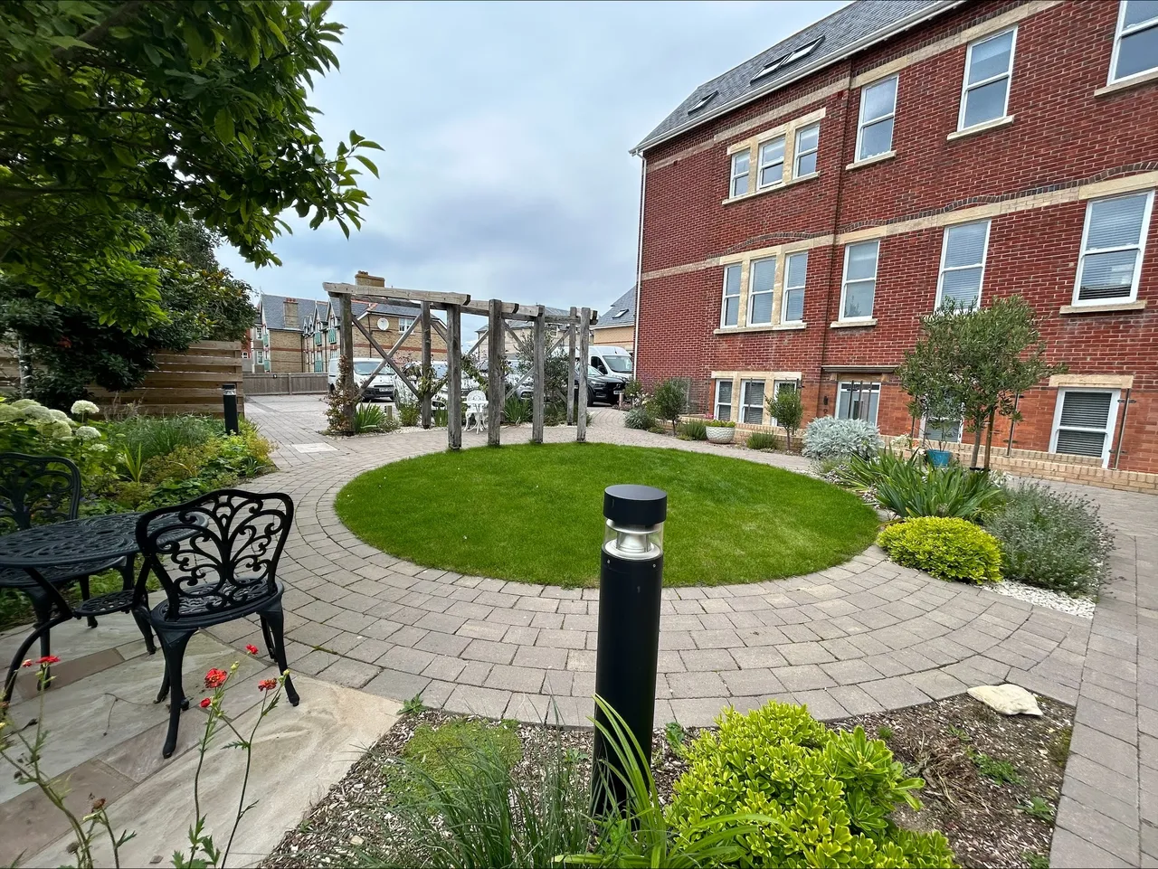 Massandra Court, DT4, photo 8