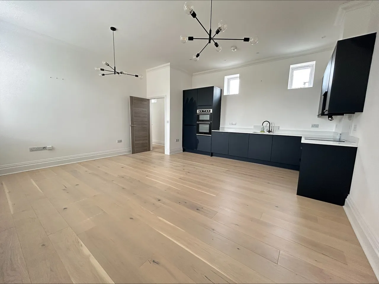 Massandra Court, DT4, photo 9