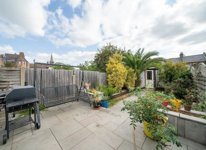 Coopersale Road, Homerton, E9, photo 10