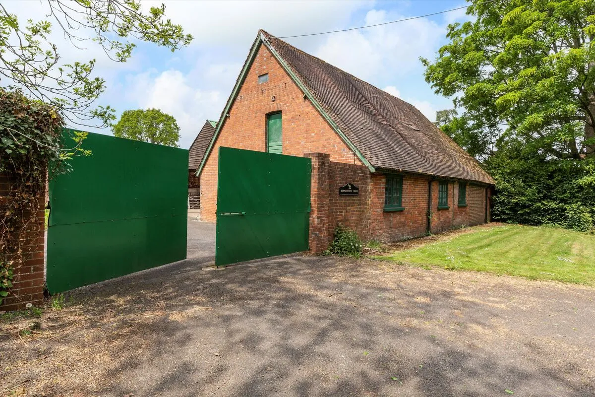 Guildford Road, Broadbridge Heath, RH12, photo 24