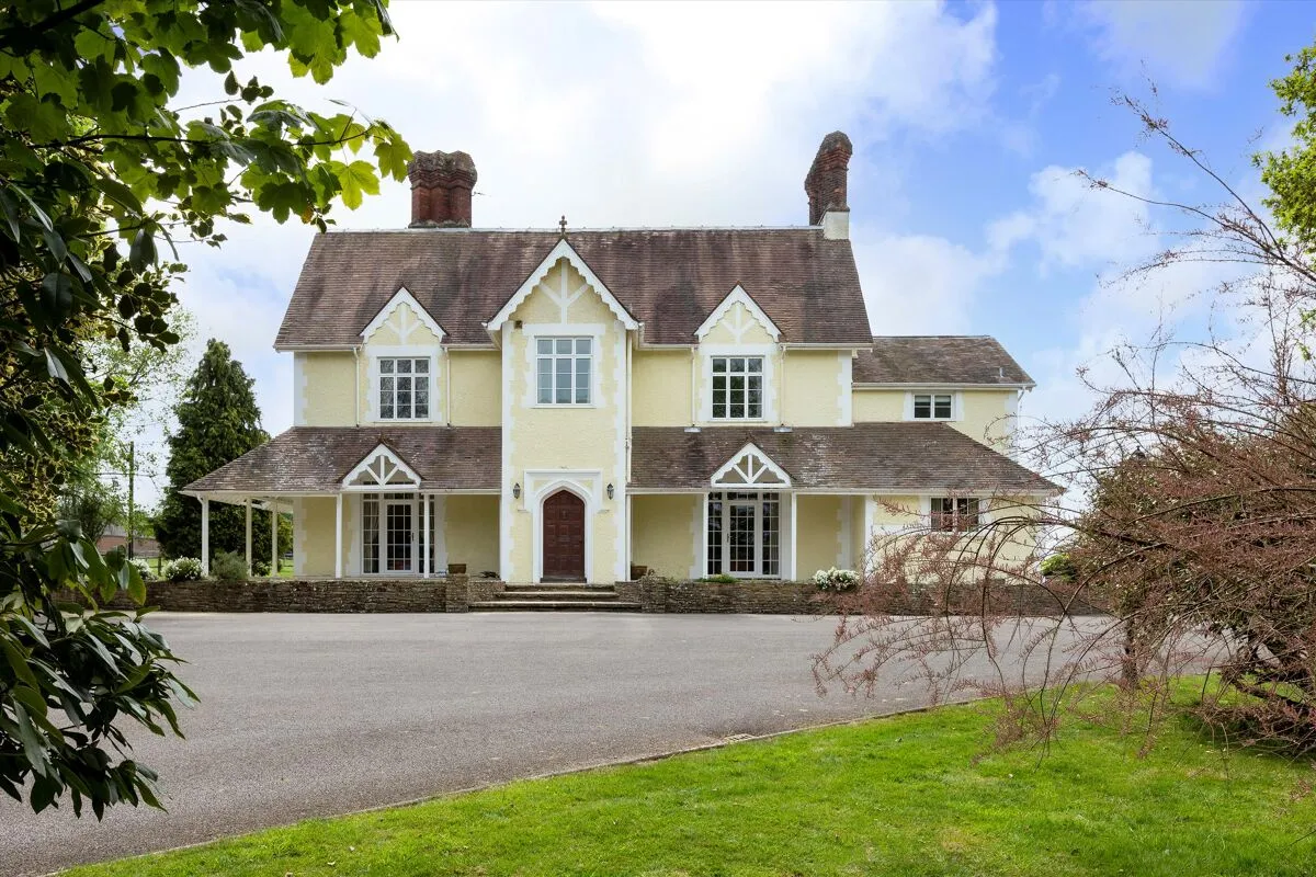 Guildford Road, Broadbridge Heath, RH12, photo 32
