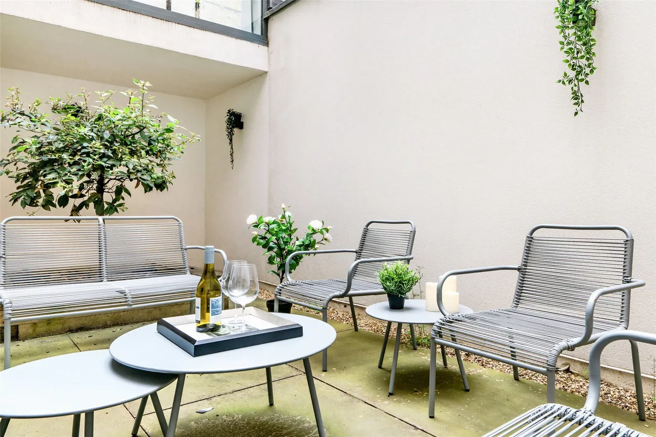 Lincoln's Inn Fields, London, WC2A, photo 18