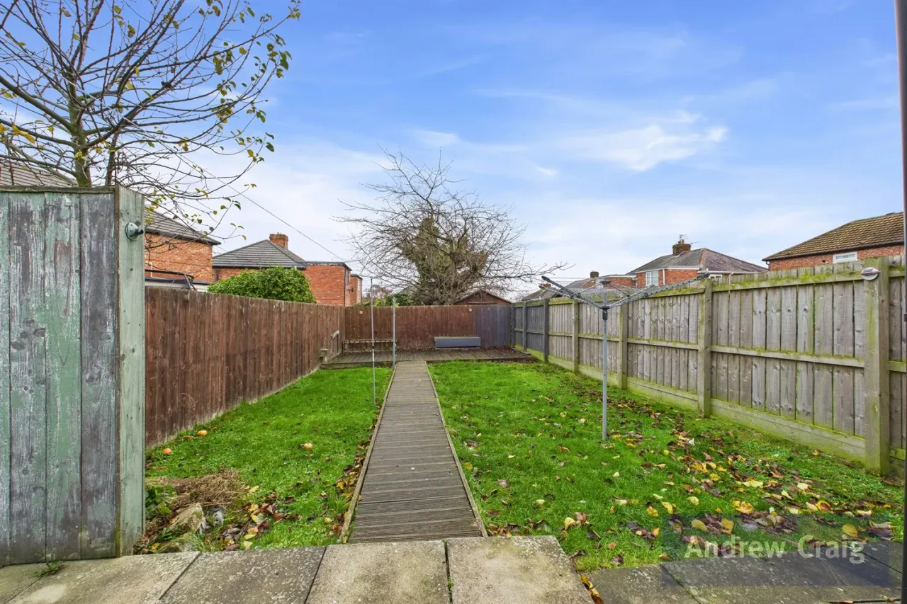 Ogle Grove, Jarrow, NE32, photo 9
