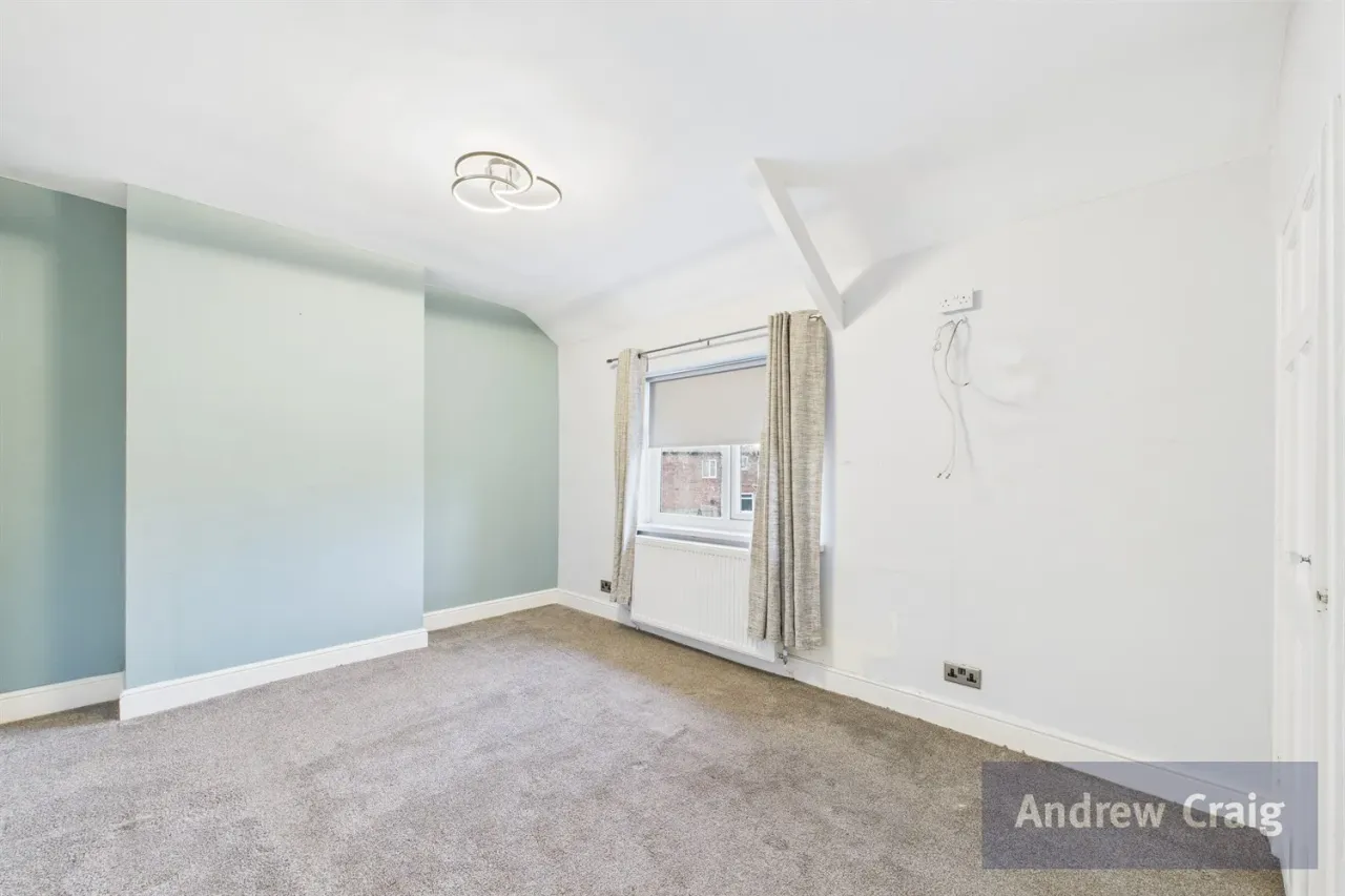 Ogle Grove, Jarrow, NE32, photo 4