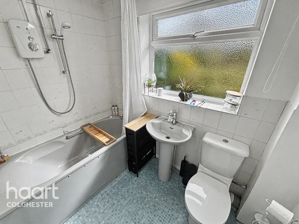 Jays Lane, Marks Tey, CO6, photo 15