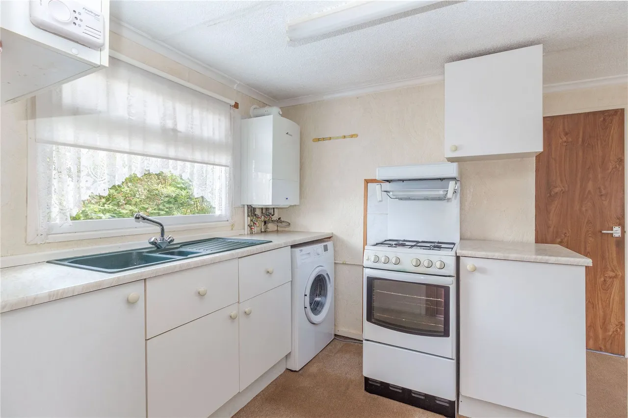 The Glen, Linthurst Newtown, Blackwell, Bromsgrove, B60 1BX, photo 8