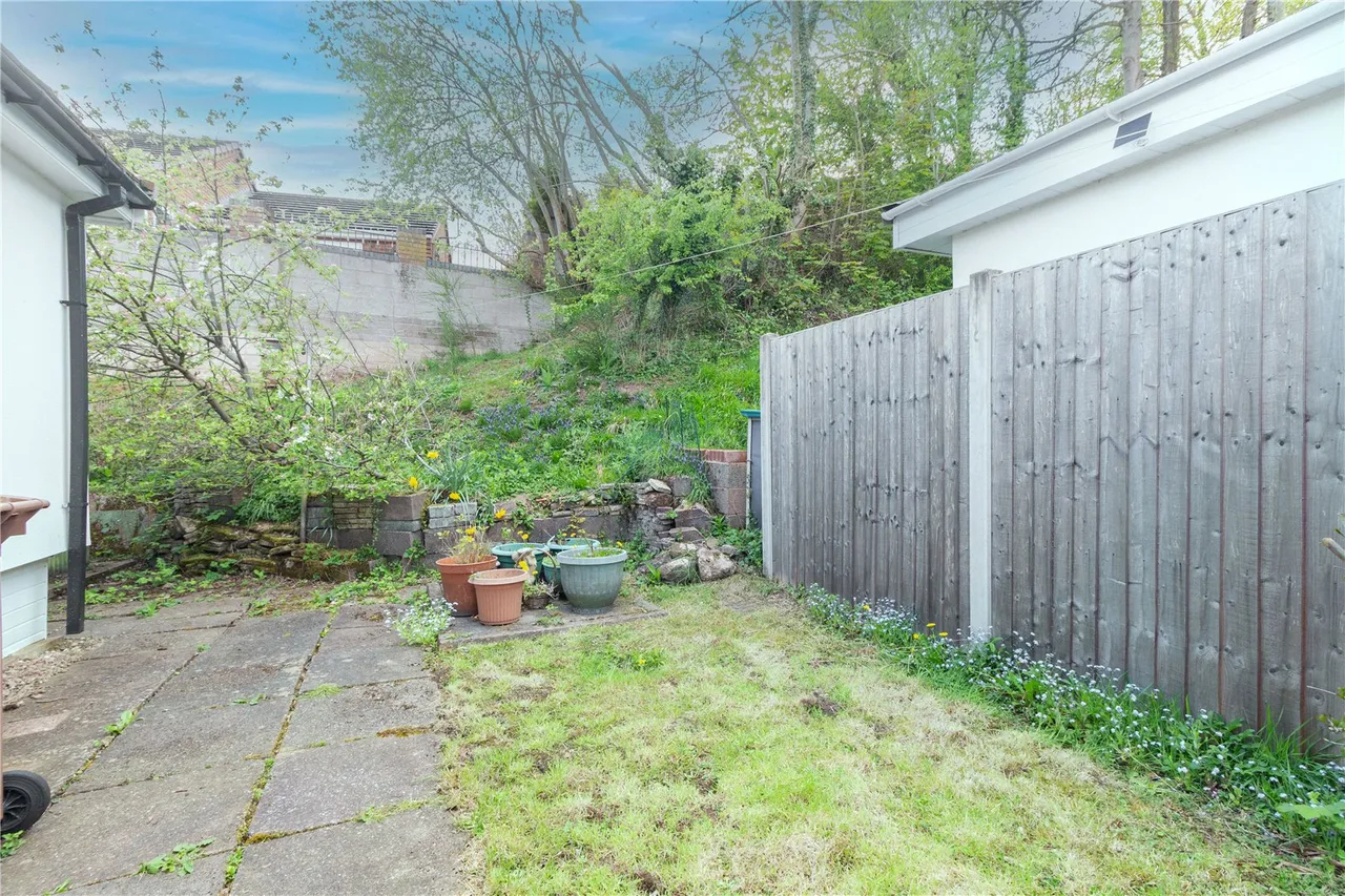 The Glen, Linthurst Newtown, Blackwell, Bromsgrove, B60 1BX, photo 17