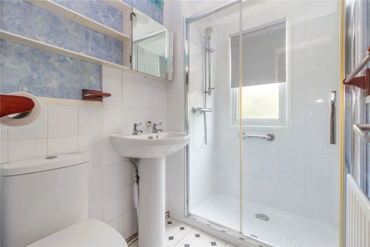 The Glen, Linthurst Newtown, Blackwell, Bromsgrove, B60 1BX, photo 12