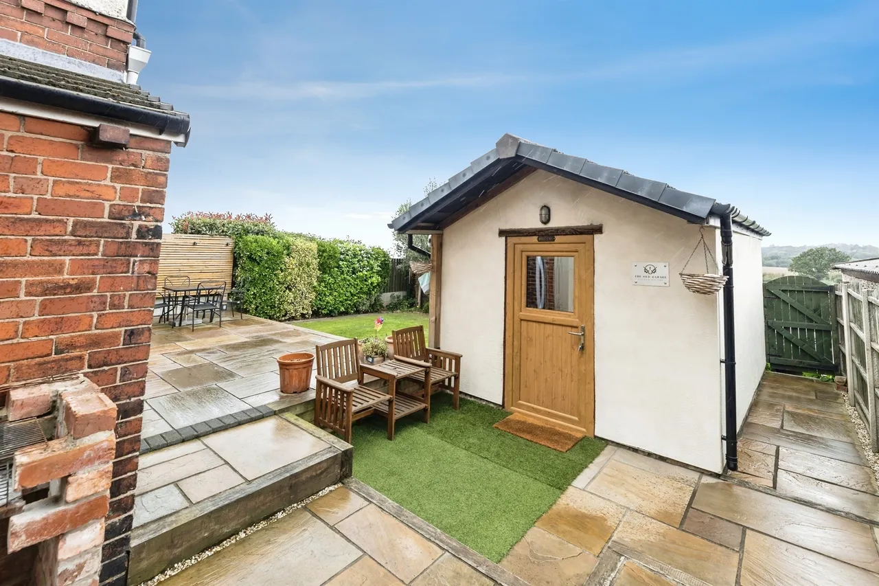 Barnsley Road, Brierley, S72, photo 19