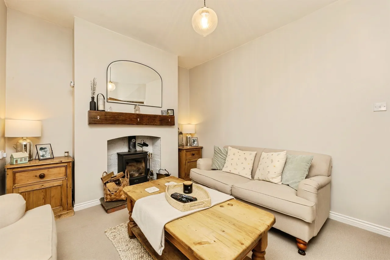Barnsley Road, Brierley, S72, photo 3