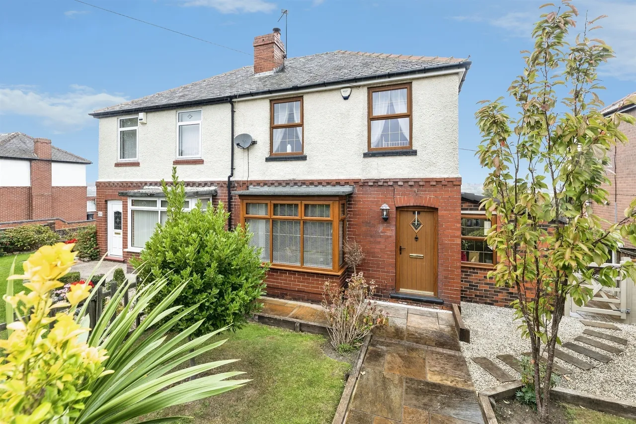 3 bed house for sale, Barnsley Road, Brierley, S72