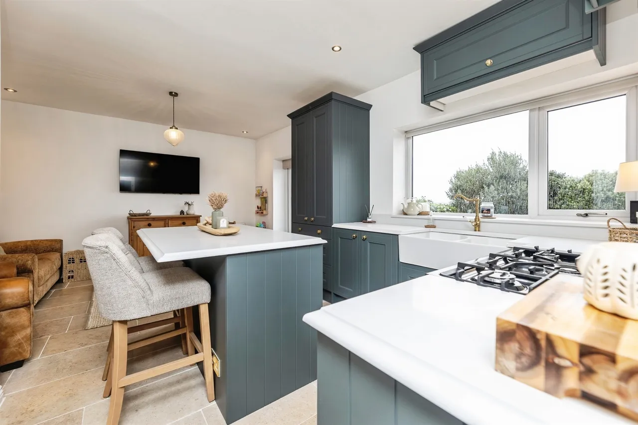 Barnsley Road, Brierley, S72, photo 5