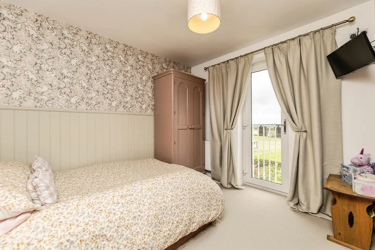 Barnsley Road, Brierley, S72, photo 11