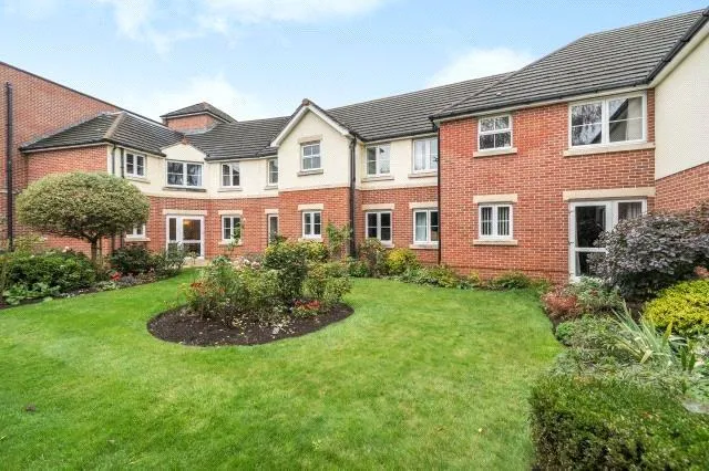 Guildford Road, Lightwater, GU18, photo 23