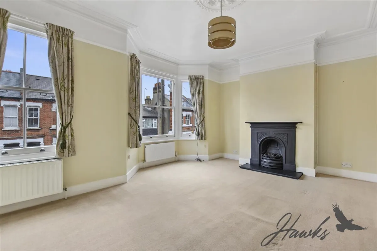 Mafeking Avenue, Brentford, TW8, photo 5