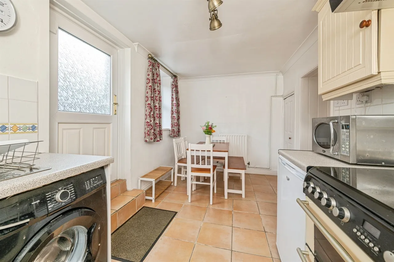 Commercial Road, Skelmanthorpe, HD8, photo 13