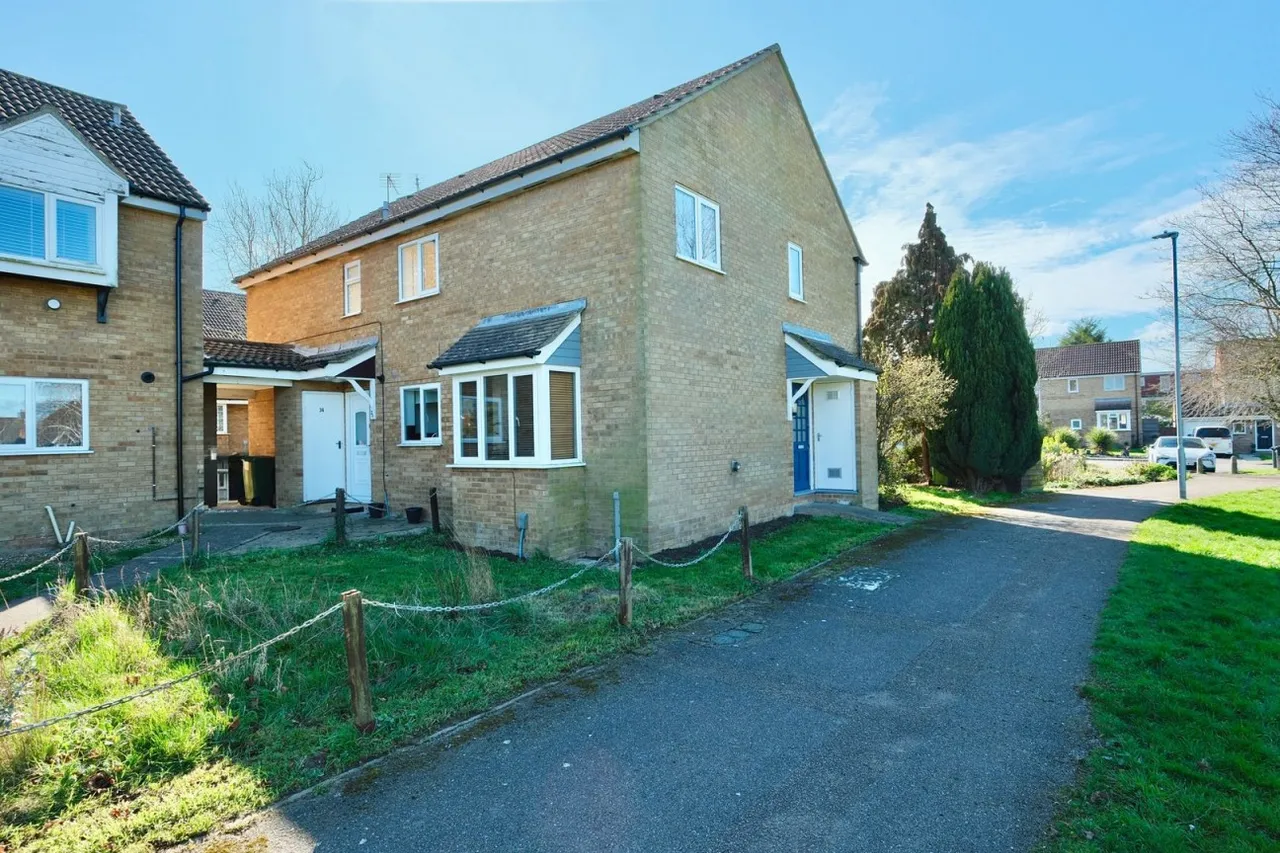2 bed house for sale, Holmehill, Godmanchester, PE29