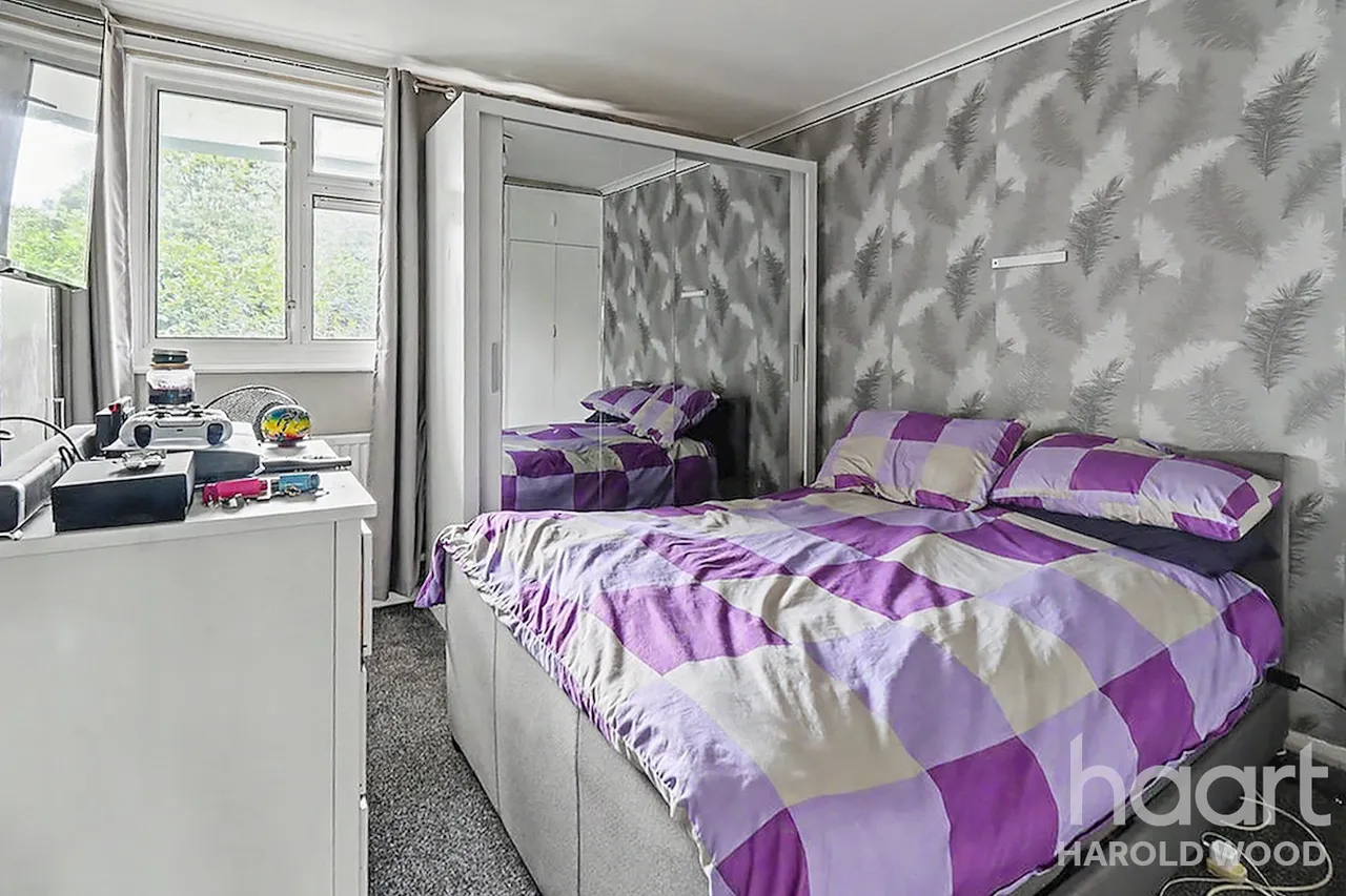 Trowbridge Road, Harold Hill, RM3, photo 7