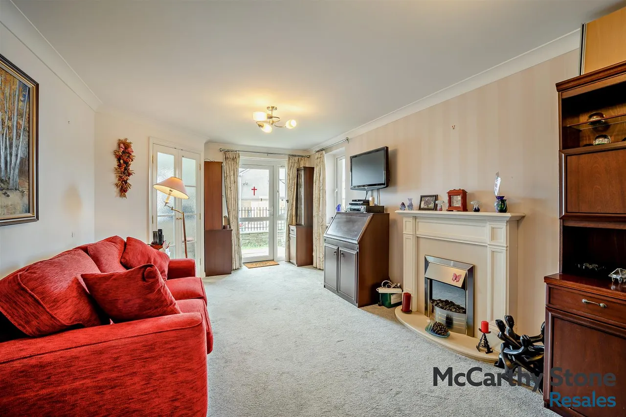 Station Road, Worle, BS22, photo 2