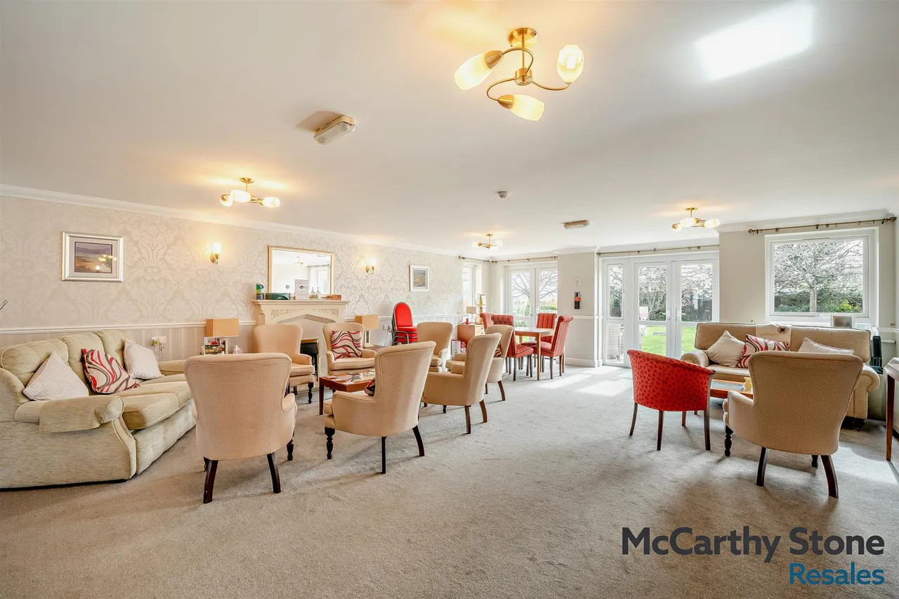 Station Road, Worle, BS22, photo 10