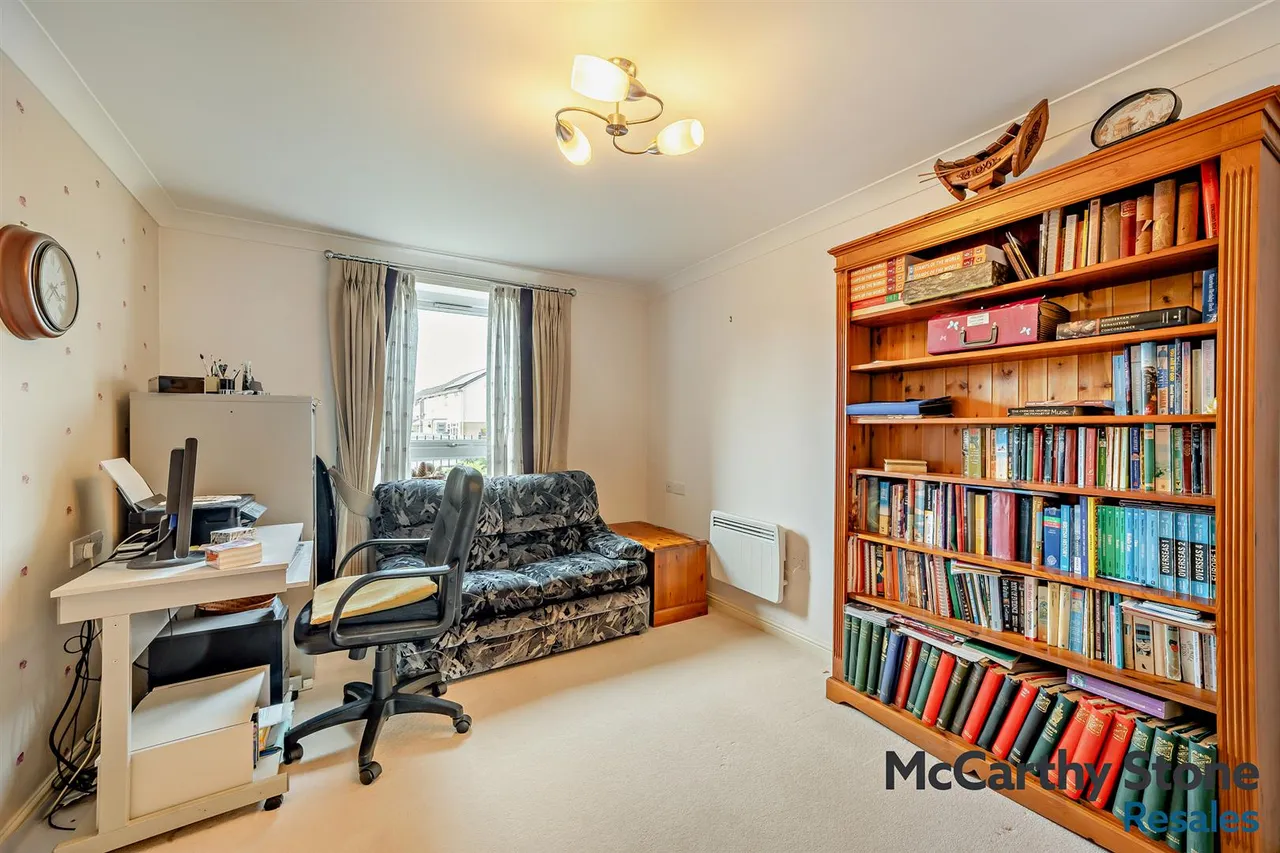 Station Road, Worle, BS22, photo 7