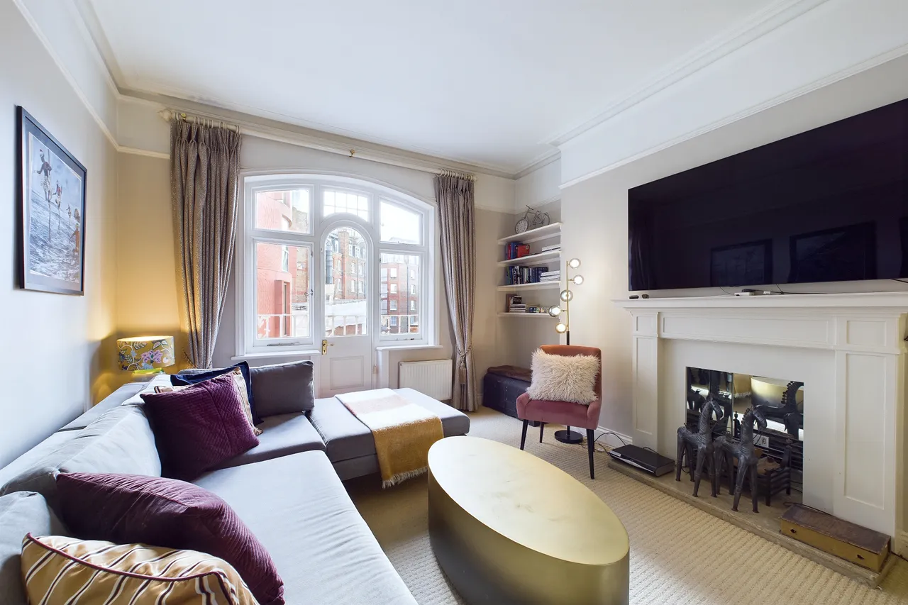 2 bed property for sale, Buckingham Court, Buckingham Gate, SW1
