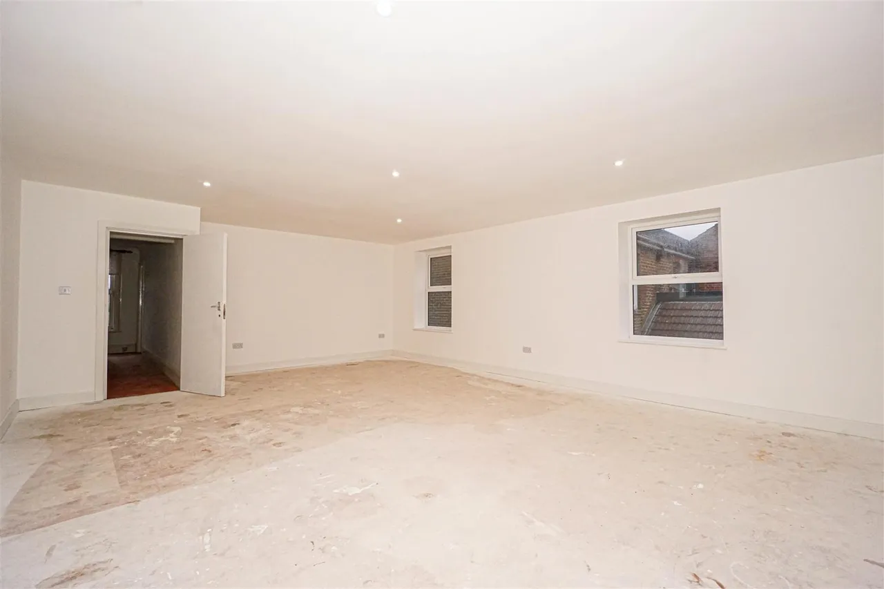 Hollington Old Lane, St Leonards-On-Sea, photo 15
