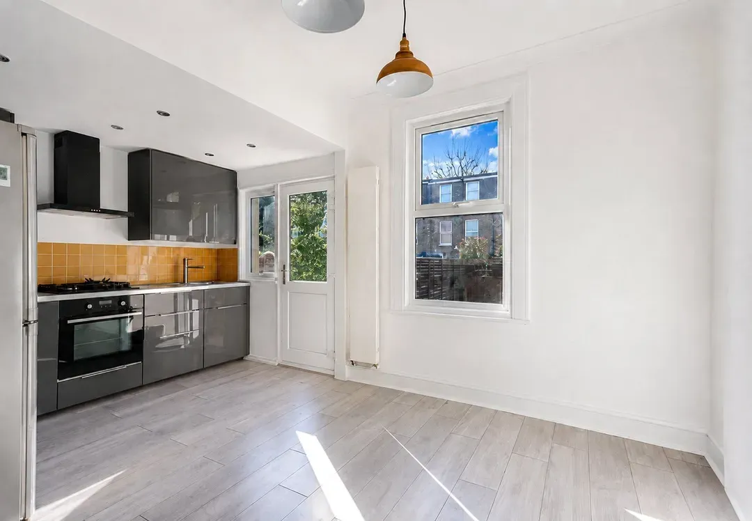 Drayton Avenue, West Ealing, London, W13, photo 9
