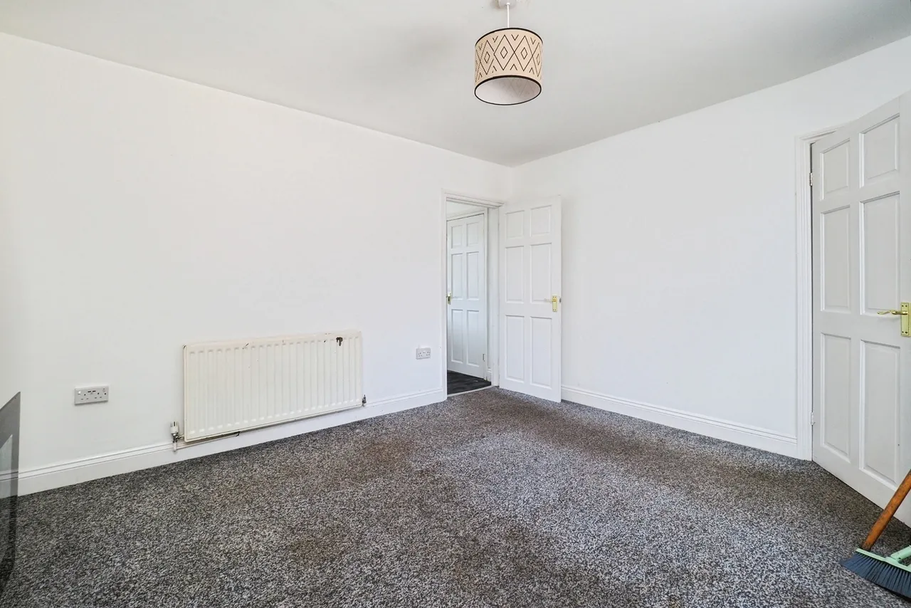 Romilay Close, Beeston, NG9, photo 6