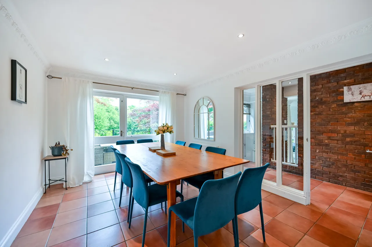 Shadybrook, Beeches Drive, Slough, photo 9