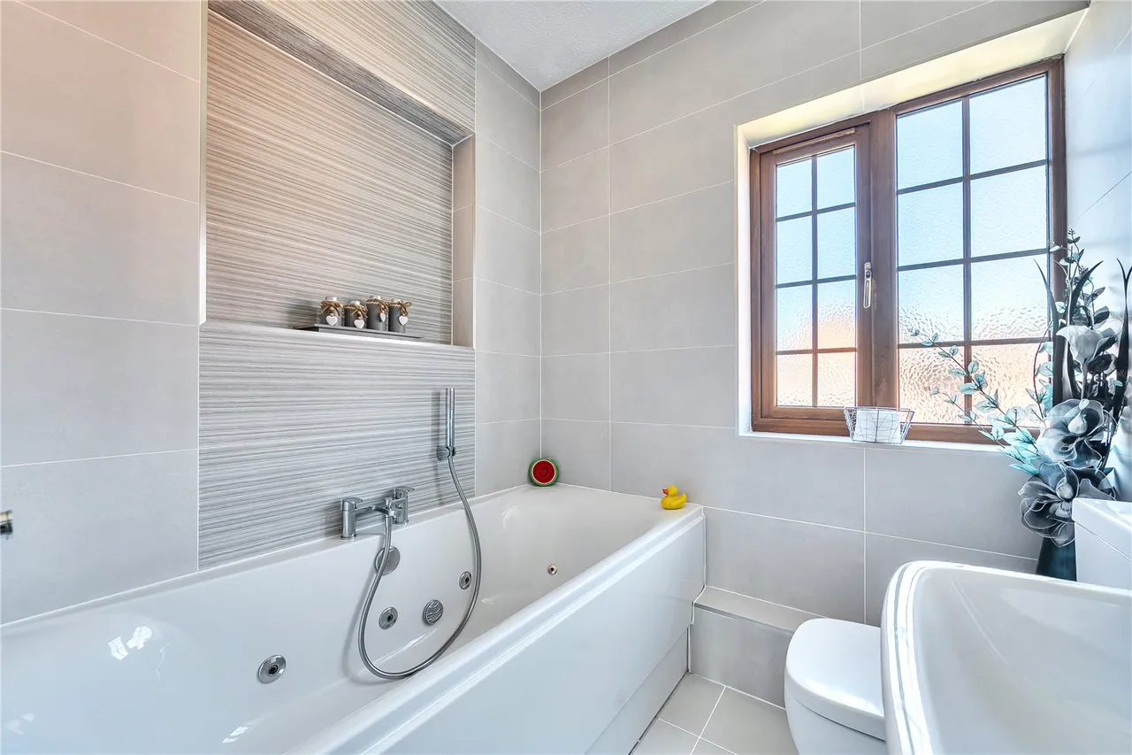 Rhos Y Maen Isaf, Llanidloes, Powys, SY18 6LB, photo 14