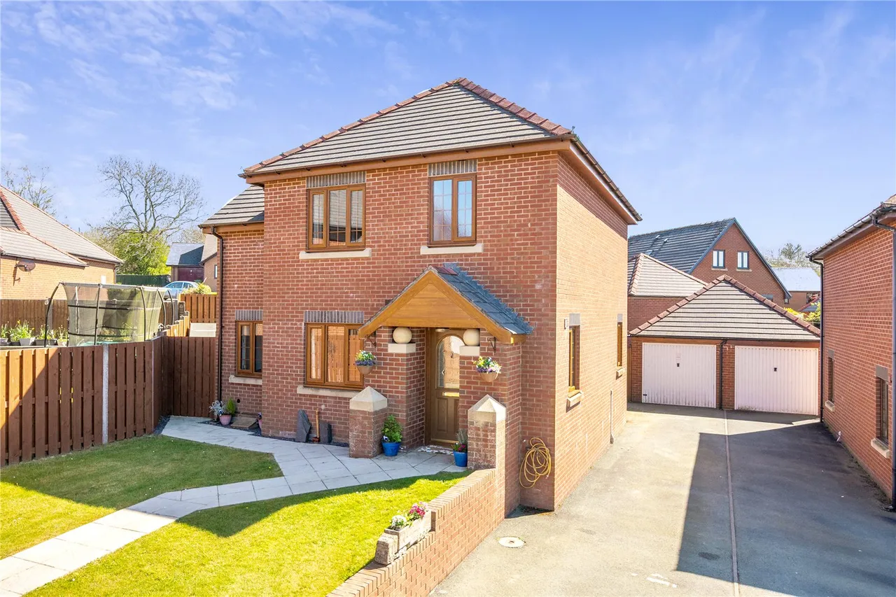 3 bed house for sale — Rhos Y Maen Isaf, Llanidloes, Powys, SY18 6LB