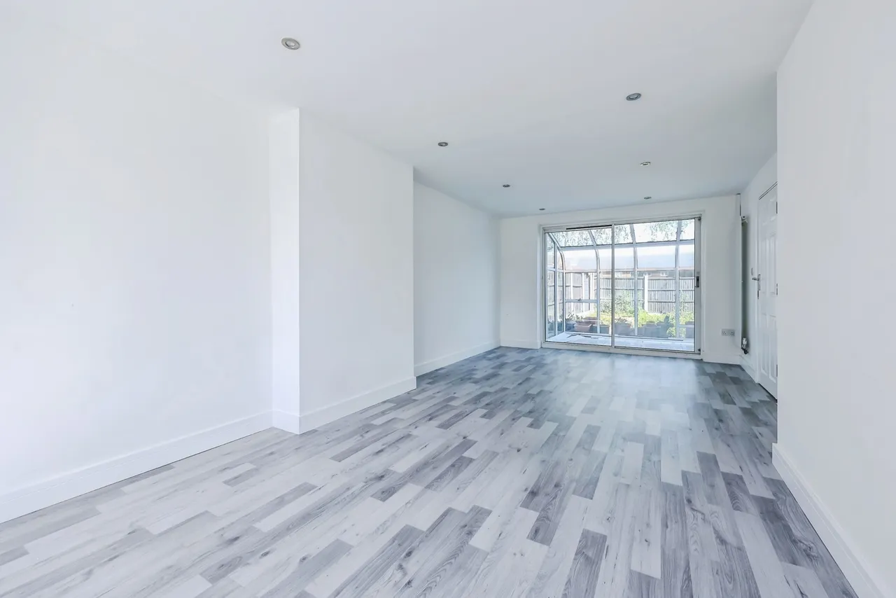 Midhurst Way, Clifton, Nottingham, NG11, photo 4