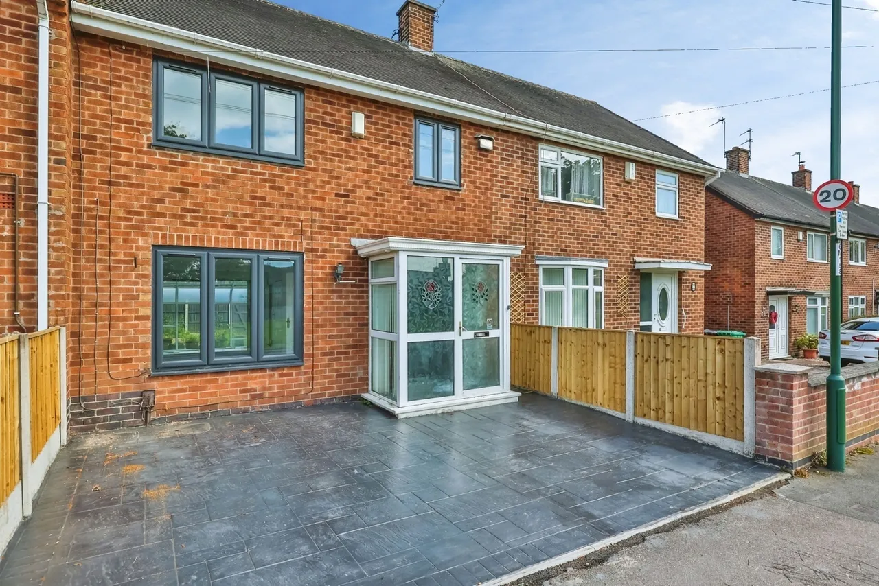3 bed house for sale — Midhurst Way, Clifton, Nottingham, NG11
